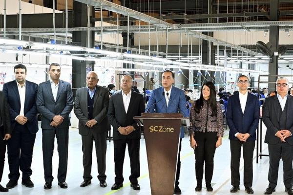 رئيس الوزراء: تشغيل 190 مصنعا و150 آخرين تحت التنفيذ باقتصادية قناة السويس