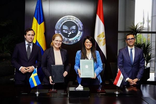 خطاب نوايا لتعزيز التعاون بالطاقة الكهربائية والنقل المستدام بين مصر والسويد