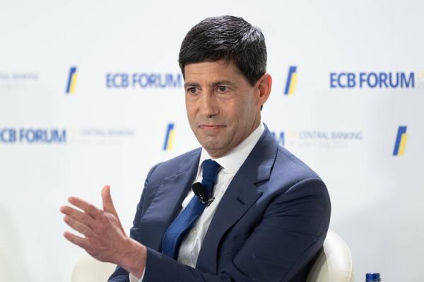 وارش يراجع السياسات الحاكمة للميزانية العمومية للفيدرالي  والبالغة 6.8 تريليون دولار
