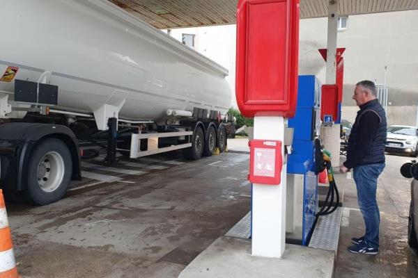 مصرتتفق على استيراد شحنات وقود بـ 935 ألف طن خلال يناير