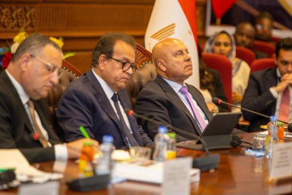 مصر تنفذ أول ممر لوجستي يربط شرق أفريقيا بغربها 4300 كيلومتر