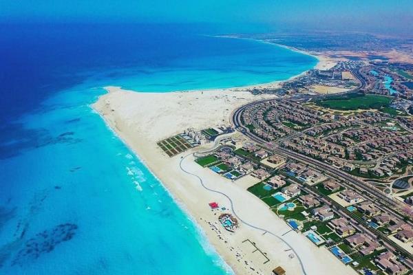 مد الموسم السياحي إلى بعد اكتوبر بالساحل الشمالي بمعدلات تشغيل 80%