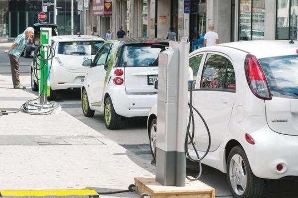 مصدر بوزارة الصناعة: مشروعات جديدة لإنتاج “السويتشات” وشواحن السيارات الكهربائية