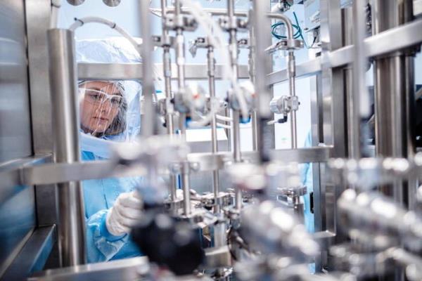 مصر تدشن أكبر مصنع لإنتاج اللقاحات والأمصال باستثمارات 150 مليون دولار