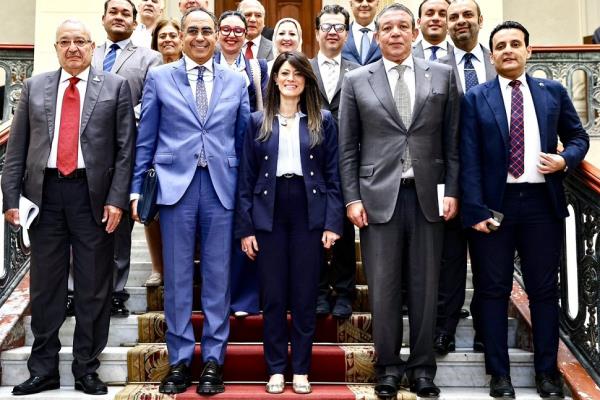 التخطيط: استثمارات ضخمة بالكهرباء والإسكان والصناعة والنقل ضمن خطة التنمية 2025/2026
