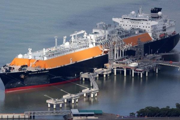 مصر: دراسة التعاقد على استيراد 45 شحنة غاز مسال جديدة للتوريد يونيو2026