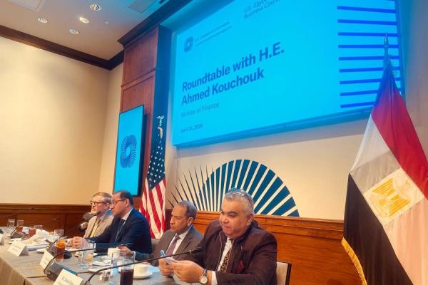 واشنطن: المالية.. تحسن كبير في المؤشرات الاقتصادية المصرية لتعزيز النمو
