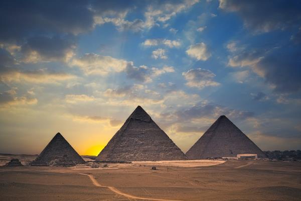 مصر تعيد رسم خارطة السياحة.. خطة شاملة لجذب الدولار ومواجهة التحديات