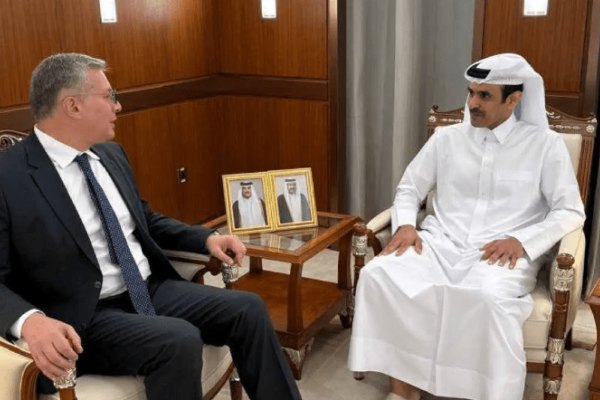 مصر تبحث مع قطر توقيع عقود طويلة الأجل لتوريد الغاز الطبيعي