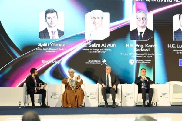 قمة مسقط: مصر تخطط للاستحواذ على 8% من سوق الهيدروجين الأخضر عالميا