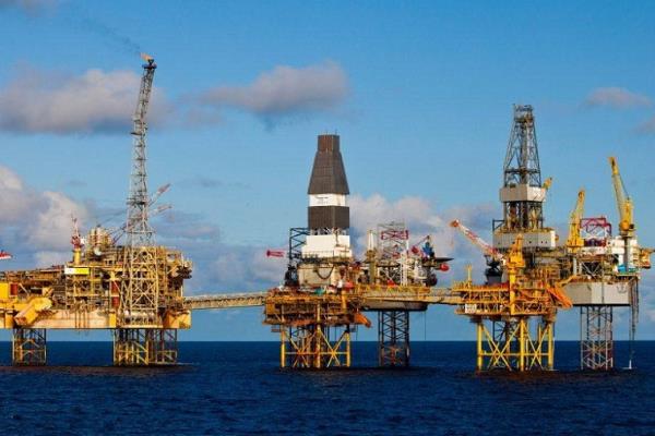 مصر تعلن عن 3 اكتشافات جديدة للنفط والغاز بالصحراء الغربية
