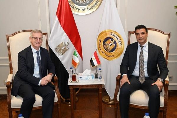 الصناعة: الأدوية والغزل والنسيج والإلكترونيات أبرز فرص التعاون الممكنة مع أيرلندا