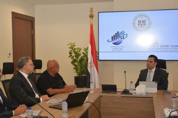 "تنمية الصادرات": تذليل العقبات التي تواجه قطاع مواد البناء وتعزيز جاهزيته للتوسع