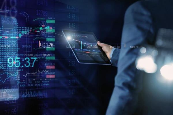 التمويل المصرفي بين نمو الطلب والتحوط من المخاطر والتحولات المتسارعة الخارجية