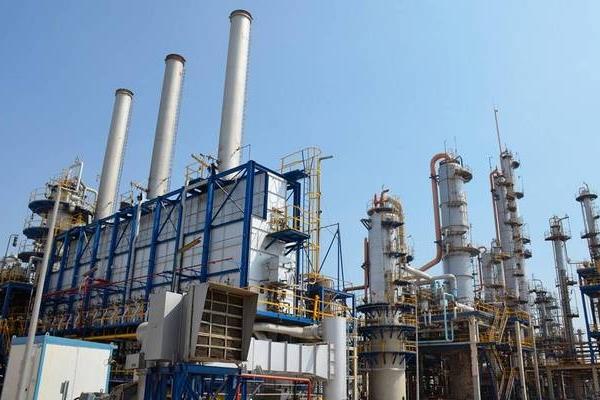 أرباح مصر لصناعة الكيماويات تتراجع 7% إلى 397.4 مليون جنيه