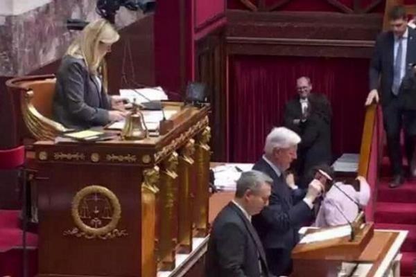 الشركات الفرنسية في مواجهة شبح الشلل الاقتصادي والثمن يدفعه الجميع