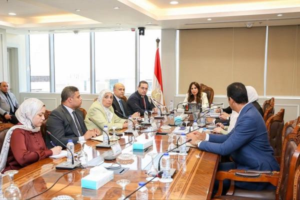 وزارة الإسكان تناقش تعديلات قانون البناء لتنظيم اتحاد الشاغلين