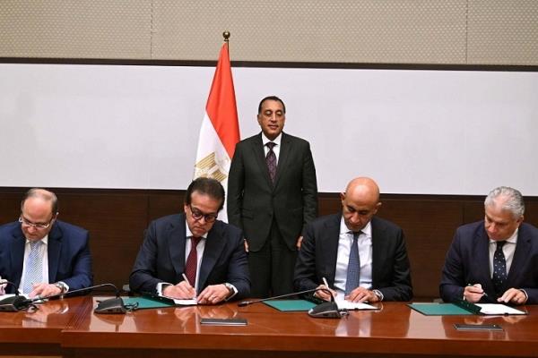 إنشاء وتطوير 5 مدارس تكنولوجيا تطبيقية متخصصة في صناعة الأدوية
