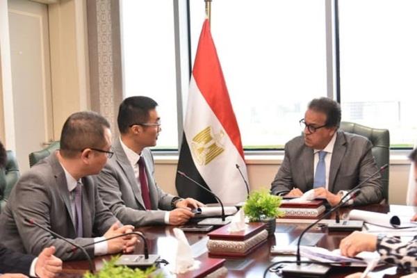وزير الصحة يبحث مع رئيس هواوي العالمية التعاون بالذكاء الاصطناعي