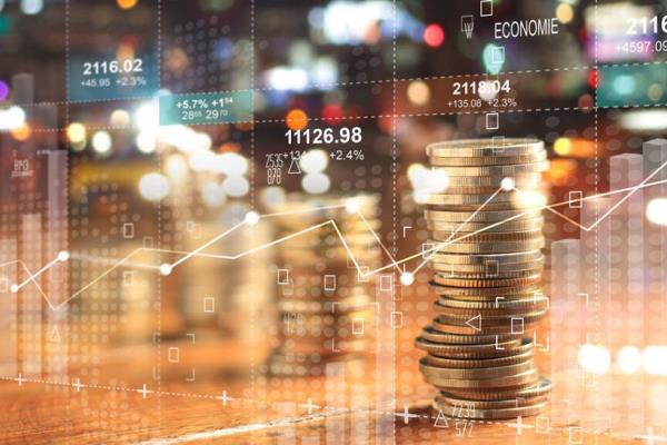 ترامب ينهي استقلالية البيانات الاقتصادية مع إقالة مفوضة الإحصاءات