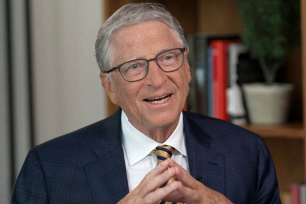 بيل جيتس يقود ثورة الطاقة النووية.. لاستبدال محطات الكهرباء العاملة بالفحم